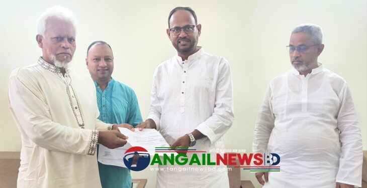 টাঙ্গাইলে বিভিন্ন ধর্মীয় প্রতিষ্ঠানে ৫০ লাখ টাকার সরকারি অনুদান বিতরণ