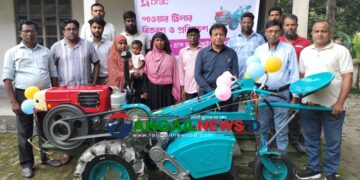 কালিহাতীতে ব্র্যাকের পাওয়ার টিলার বিতরণ