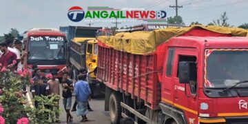 বিদ্যুতের দাবিতে ঢাকা-টাঙ্গাইল মহাসড়ক ঘণ্টাব্যাপী অবরোধ