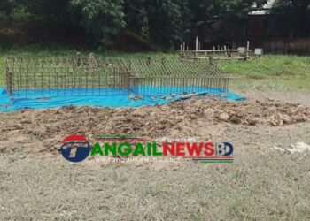 দেলদুয়ারে বজ্রপাতে বাবা-মেয়ের মৃত্যু ॥ পাশাপাশি চিরনিদ্রায় শায়িত