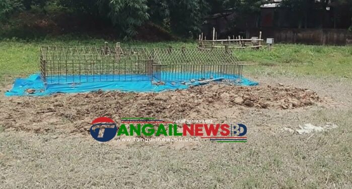 দেলদুয়ারে বজ্রপাতে বাবা-মেয়ের মৃত্যু ॥ পাশাপাশি চিরনিদ্রায় শায়িত