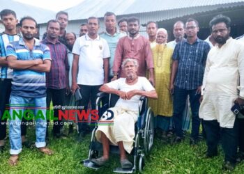 গোপালপুরে তারেক খাঁনের মানবিকতায় ২০ বছর পর হুইলচেয়ার পেলেন গৌড় চন্দ্র