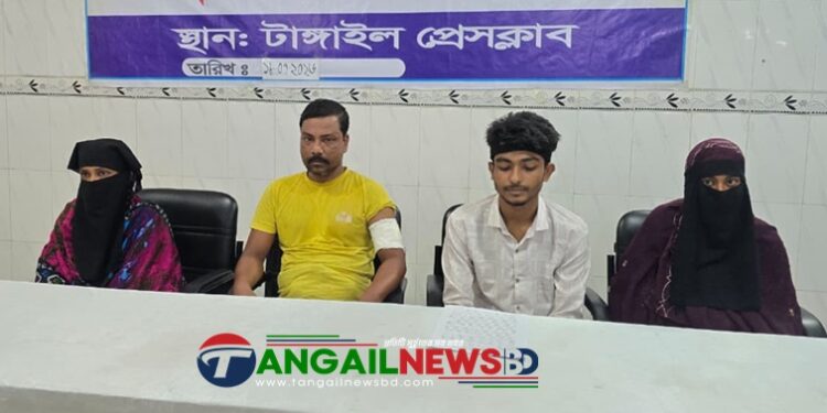 টাঙ্গাইলে নাবালিকাকে শ্লীলতাহানির চেষ্টায় মামলা করায় সন্ত্রাসী হামলা