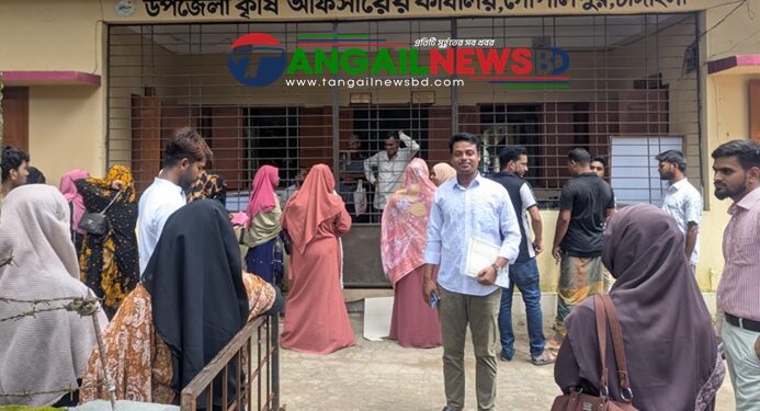 গোপালপুরে ফ্যামিলি কার্ড কর্মসূচির স্বেচ্ছাসেবী নিয়োগ পরীক্ষা অনুষ্ঠিত