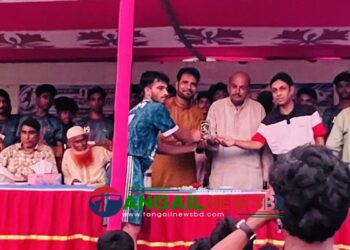 “খেলাধুলাকে হ্যাঁ বলি, “মাদককে না বলি” এই স্লোগানকে সামনে রেখে টাঙ্গাইলের ঘাটাইল উপজেলায় আনেহলা ফুটবল টুর্নামেন্টের উদ্বোধন হয়েছে। রোববার (২৬ জুলাই) বিকেলে আনেহলা