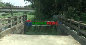 টাঙ্গাইল পৌরসভার কালিপুরে নির্মাণের ৮ বছর পরও অচল অবস্থায় সেতু ॥ স্থানীয়দের ক্ষোভ
