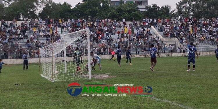 জেলা প্রশাসক গোল্ডকাপ ফুটবলে টাঙ্গাইল সদরের কাছে ঘাটাইল পরাজিত
