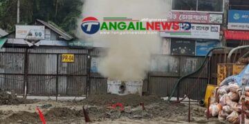 এলেঙ্গায় ফ্লাইওভারের পাইলিংয়ের সময় গ্যাসের প্রধান পাইপলাইনে ফাটল