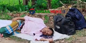 সখীপুরের কালমেঘায় অসুস্থ প্রবাসীকে রাস্তায় ফেলে গেল পরিবার