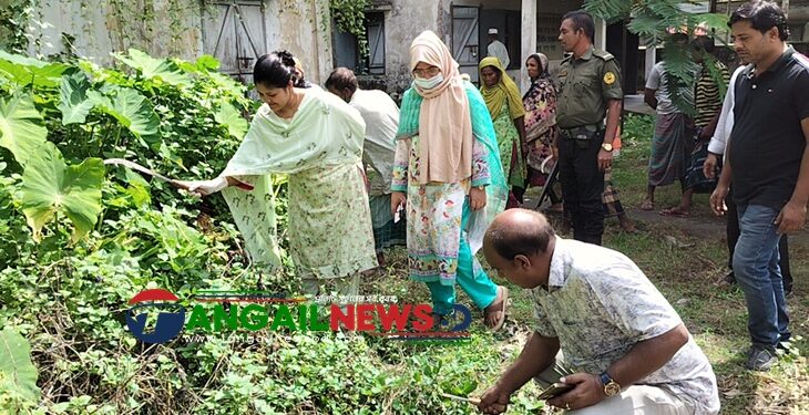 উপজেলা স্বাস্থ্য কমপ্লেক্সে কালিহাতী পৌরসভার পরিচ্ছন্নতা অভিযান