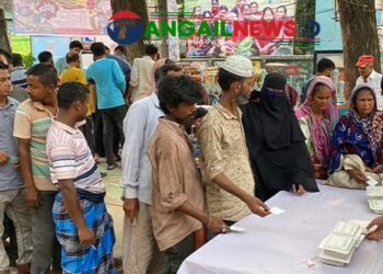 টাঙ্গাইলে একদল শিক্ষার্থীরা ৫ টাকায় ক্ষুধা মেটানোর স্বপ্ন
