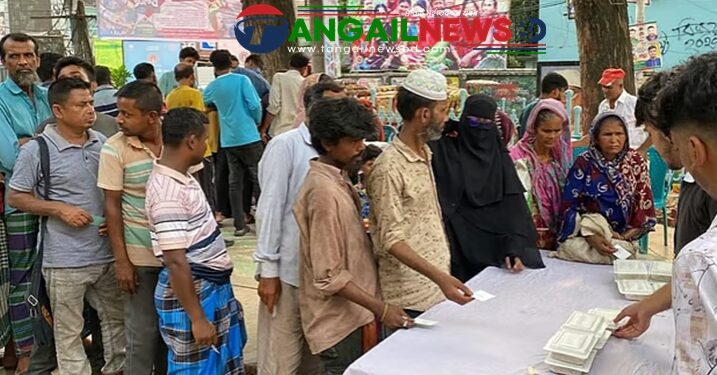 টাঙ্গাইলে একদল শিক্ষার্থীরা ৫ টাকায় ক্ষুধা মেটানোর স্বপ্ন