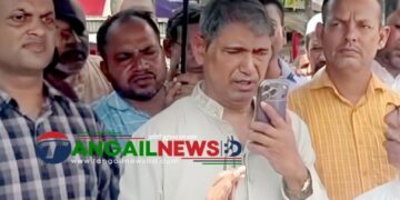 সখীপুরে ২৪ ঘণ্টার মধ্যে রেঞ্জ কর্মকর্তাকে বদলির নির্দেশ মুক্তিযুদ্ধ বিষয়ক মন্ত্রী