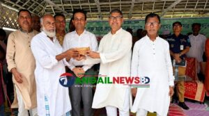 সখীপুরে সেই মায়ের পরিবারের হাতে প্রধানমন্ত্রীর নগদ ২ লাখ টাকা প্রদান