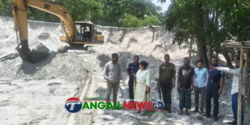 কালিহাতীতে বালুমহালে ইউএনওর ঝটিকা অভিযানে ৪ লাখ টাকা জরিমানা