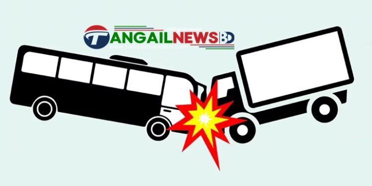 ঘাটাইলের ক্যান্টনমেন্ট মোড় বাস-পিকআপ সংঘর্ষে চালক নিহত ॥ দুইজন আহত