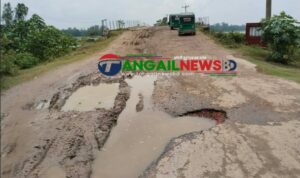 ঘাটাইলে চার বছরে শেষ হয়নি ব্রিজের কাজ ॥ ভোগান্তিতে ৪০ গ্রামের মানুষ