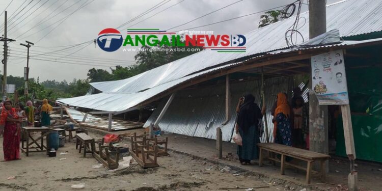 সখীপুরের বহেড়াতৈলে ঘর ভেঙে দিল বন বিভাগ