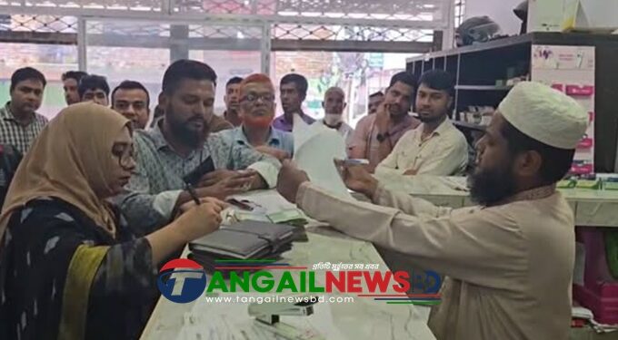 টাঙ্গাইলে অনুমোদনহীন ৩ ক্লিনিক সিলগালা ও জরিমানা করেছে ভ্রাম্যমাণ আদালত
