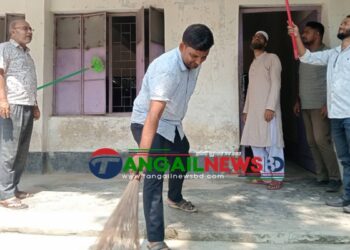 বাসাইলের সুন্না স্কুলে ডেঙ্গু প্রতিরোধ ও পরিচ্ছন্নতা অভিযান