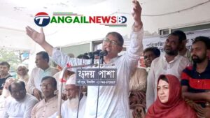 শেখ হাসিনা আসবেন না, দিল্লিতে বসে ষড়যন্ত্র করছেন- মন্ত্রী আযম খান