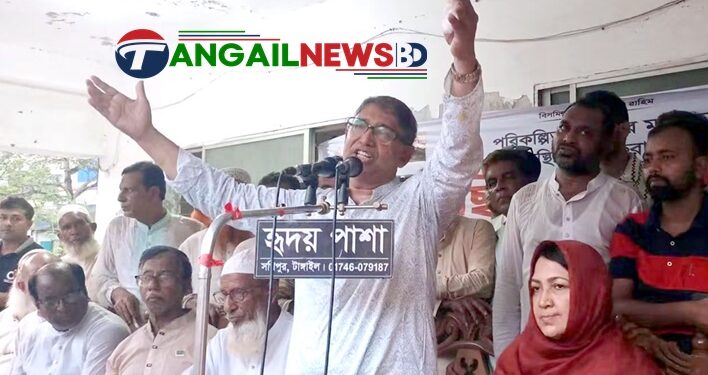 শেখ হাসিনা আসবেন না, দিল্লিতে বসে ষড়যন্ত্র করছেন- মন্ত্রী আযম খান