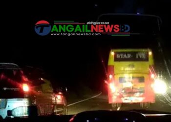 কালিহাতীর এলেঙ্গায় মহাসড়কে গাড়িতে ‘ডাকাত ডাকাত’ বলে চিৎকার ॥ রামদা-রড উদ্ধার