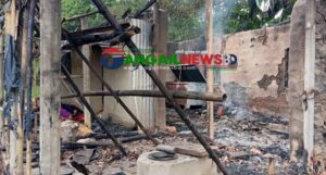 মধুপুরে সম্পত্তির দাবিতে দাদা-দাদির ঘরে আগুন দিলো নাতি