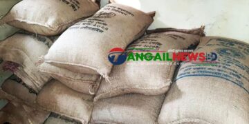 গরিবের চাল গুদামে, কালিহাতীতে ২৫ বস্তা উদ্ধার ॥ ডিলারসহ ৩ জনকে জরিমানা
