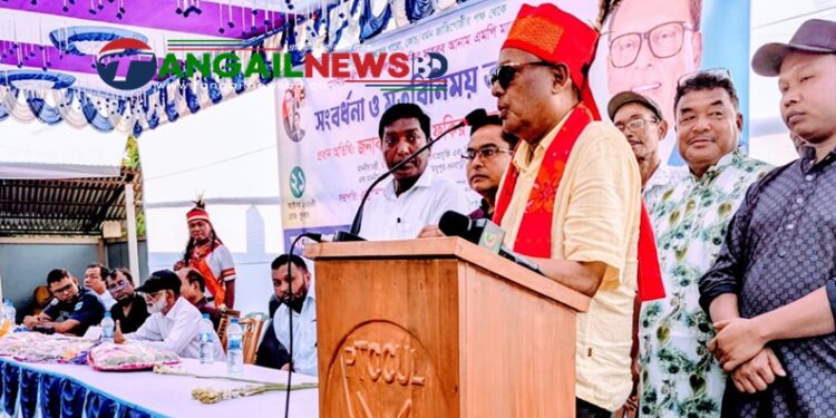 আদিবাসী জনগোষ্ঠীর সমস্যা ও প্রত্যাশাগুলো চিহ্নিত করা জরুরি- মন্ত্রী ফকির মাহবুব