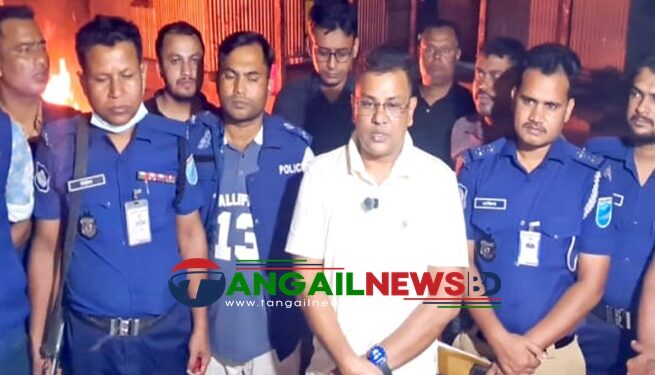 ঘাটাইলের সন্ধানপুরে ১৮ ড্রাম বাংলা মদসহ তিন মাদক কারবারিকে গ্রেপ্তার