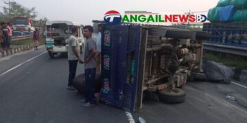 মির্জাপুরে বাস-পিকআপ-মোটরসাইকেলের ত্রিমুখী সংঘর্ষে নিহত ২ জন