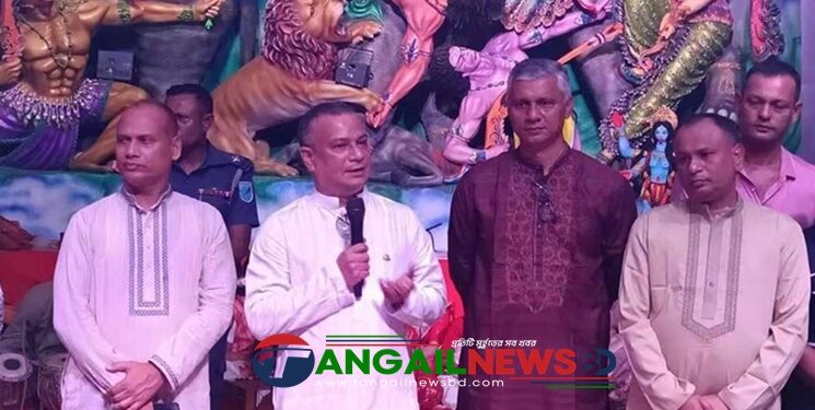 টাঙ্গাইলের পূজামন্ডপগুলোর নিরাপত্তা পরিদর্শন করলেন পুলিশ সুপার
