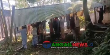 কালিহাতীতে কবরস্থানে যাওয়ার রাস্তা বন্ধ ॥ ঘর ভেঙে লাশ দাফন